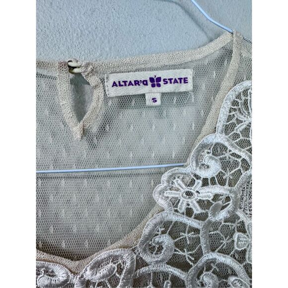 Altar’d‎ State Sheer Cream Lace Mini Dress Size Small - Picture 5 of 14
